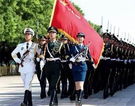 课桌上.的青春主播照片