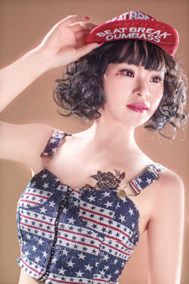 婲香小倩钢管舞主播照片