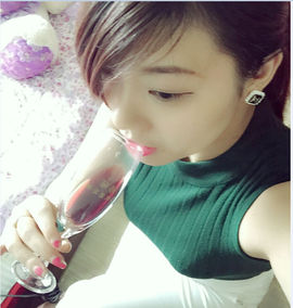 小欣欣，到此一游主播照片