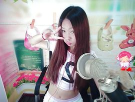 蓝巫巫是个熊孩子主播照片