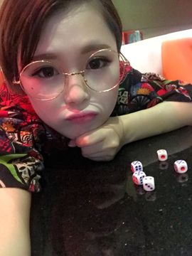 李仔仔卷卷卷╰❥ZZ主播照片