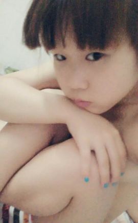 未来的、尹曦主播照片
