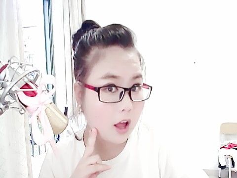 旺仔白主播照片