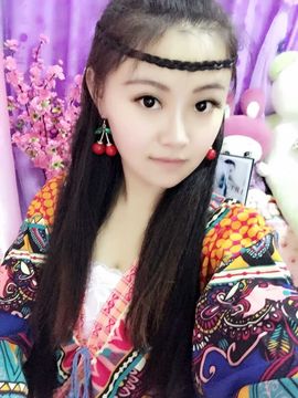 小露露.主播照片