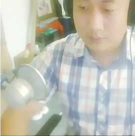 哇主播是个美女主播照片