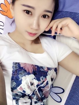 シ小雨丶Jenny主播照片