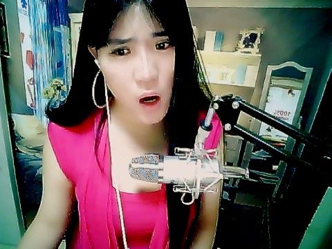 别哭，坏人会笑的主播照片