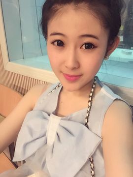 风中的风铃主播照片