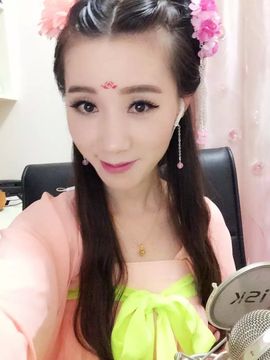 じ★╮凡间精灵小小✿主播照片