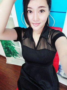 平儿爱唱歌❤️猴主播照片