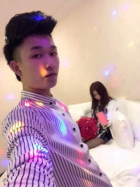 ベ💋小伙°的主播照片