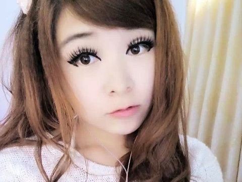 ╰★萌主➹七薇❤つ海报