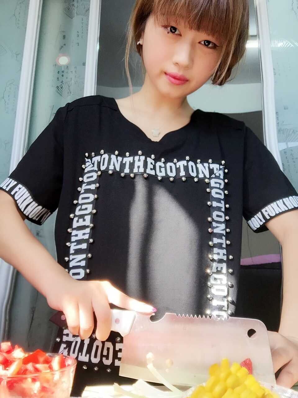海天；Coco主播照片