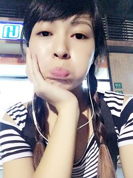小筱~主播照片