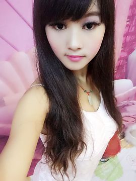 没人爱的小叶蝶主播照片