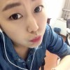 酒醒只在花前坐。海报