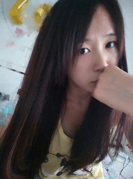 杨小浠主播照片