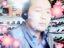 布衣帅哥亮亮主播照片