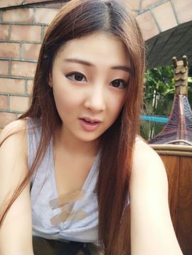 张冰冰.大发主播照片