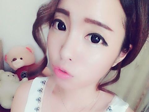 乄小恩熙，安静唱歌海报