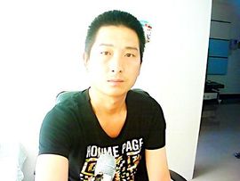 龙行天下8w主播照片