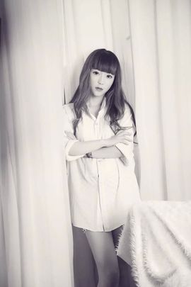 小兜兜xin主播照片