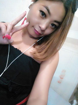 Ai美波主播照片