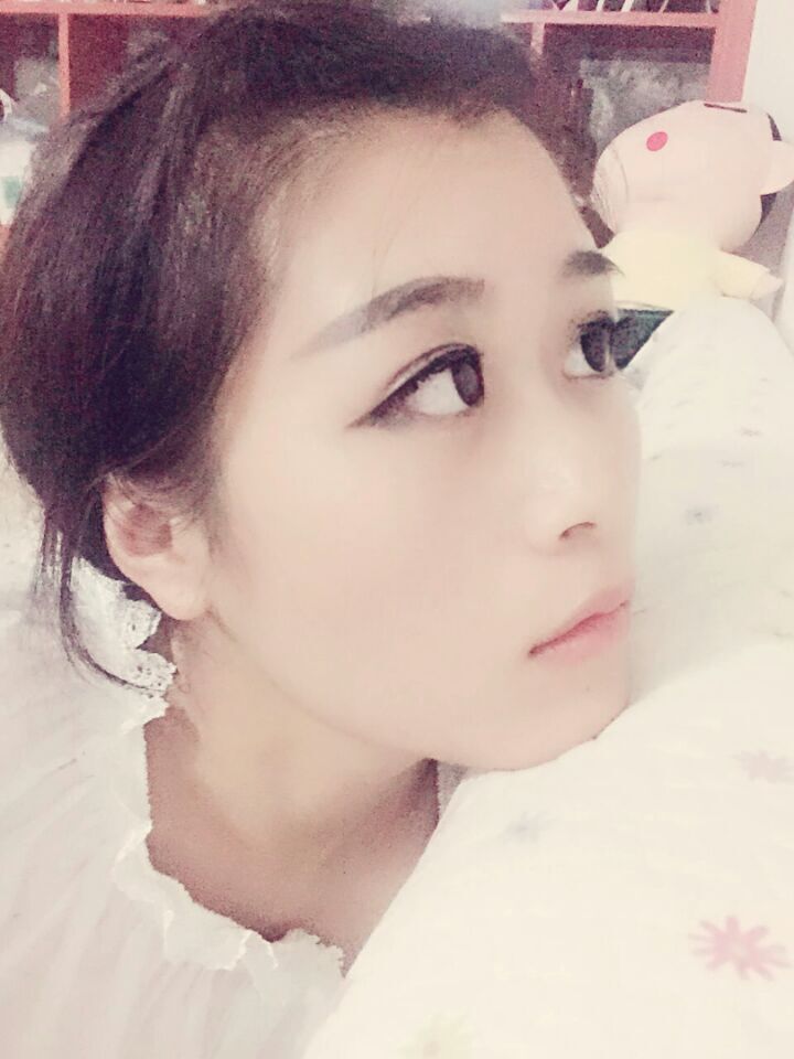 づ╭❤～诗诗的主播照片