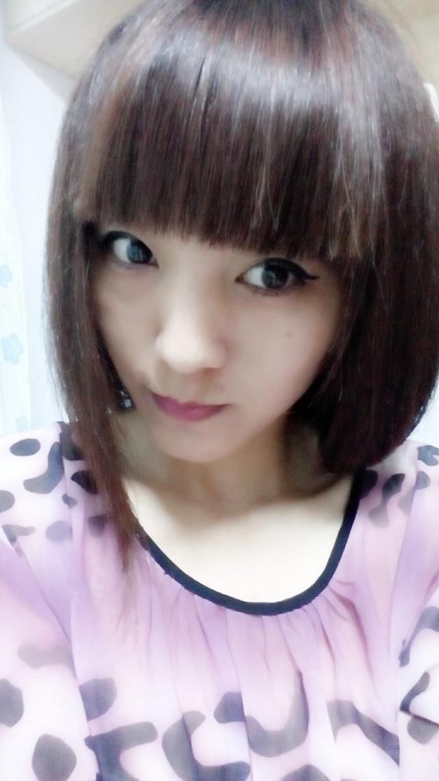 準(zhǔn)備驚艷的主播照片