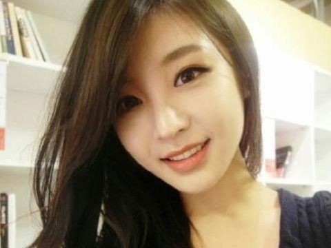 杨柳柳海报