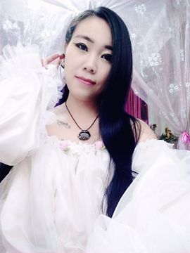 怜梦馨儿主播照片