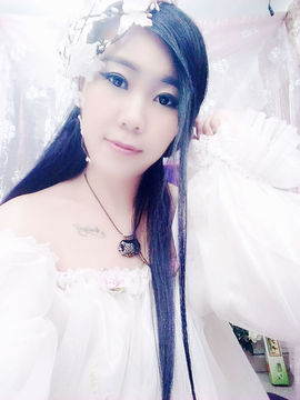 怜梦馨儿主播照片