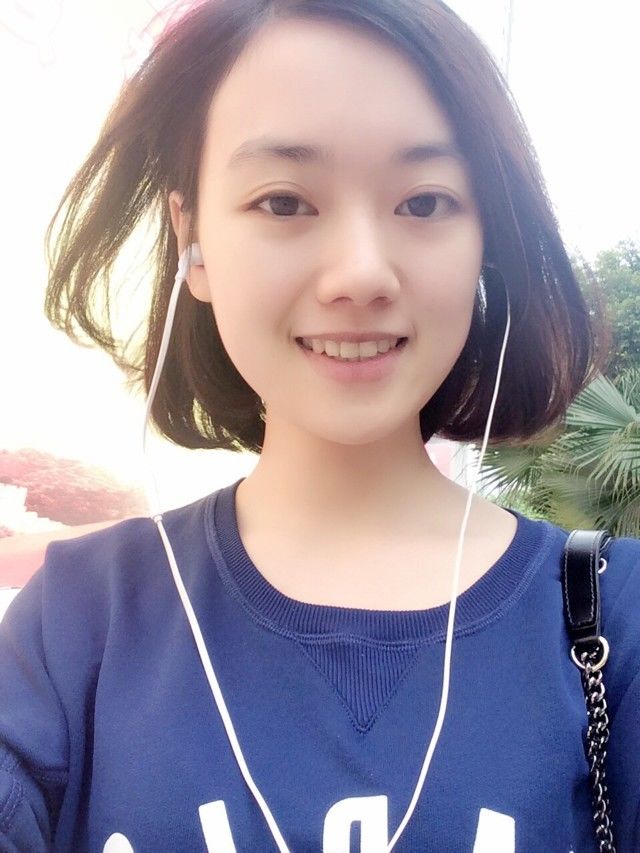毕夏。爱你的主播照片