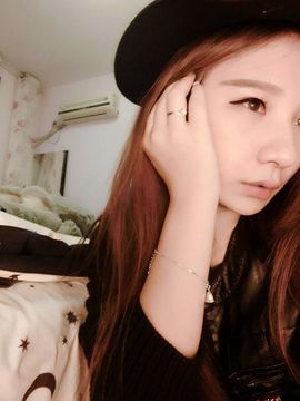 ❤七颜wll主播照片