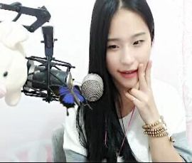 Tina╰✿╭小乔主播照片