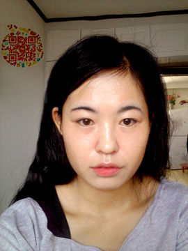 QQingi主播照片