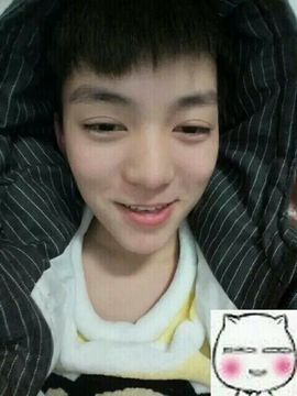 MC.尨恩主播照片