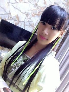 蒨儿、逗比毁歌主播照片