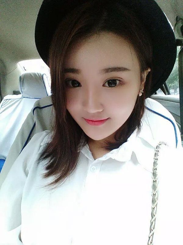 の小花。xh的主播海报