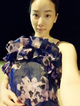 Crystal丶小静主播照片