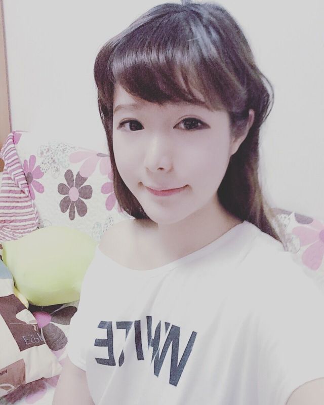 小小兔【九爷】的主播海报