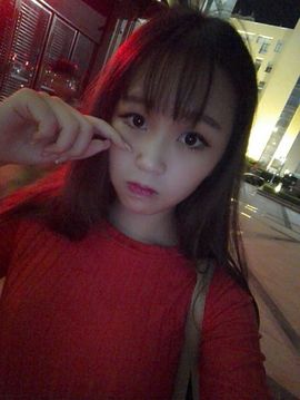 小炫迈NIUNIU主播照片