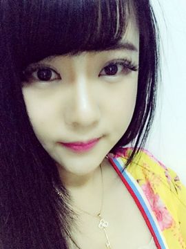 小小西521主播照片