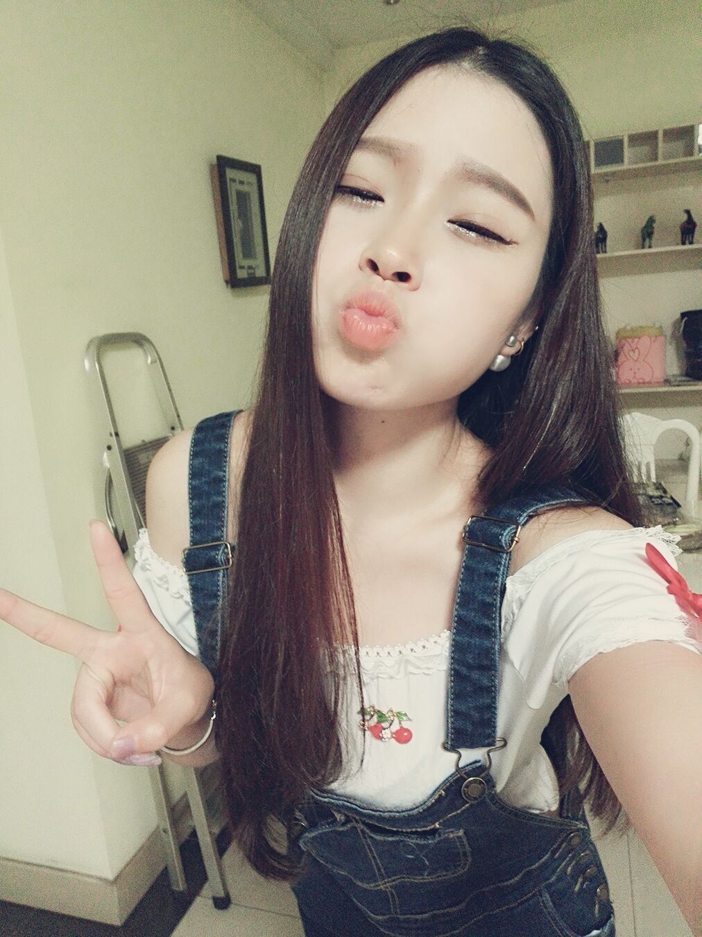 纠结的舌乚的主播照片
