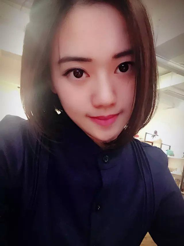 毕夏。爱你的主播照片