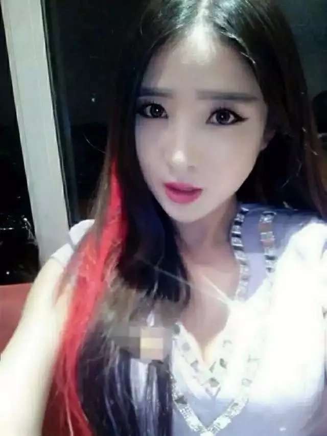 颖儿0215的主播照片
