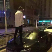 昵称违规，请重新修改