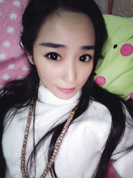 小葡萄萌萌主播照片