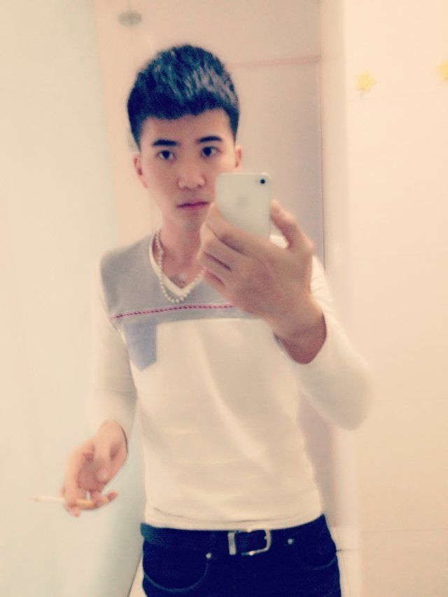 露宝的松哥主播照片