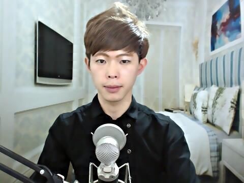 涵硕新人求支持求关注海报